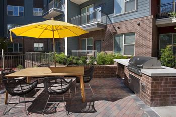 BBQ and Picnic Area at City View Vinings Apartments in Atlanta GA